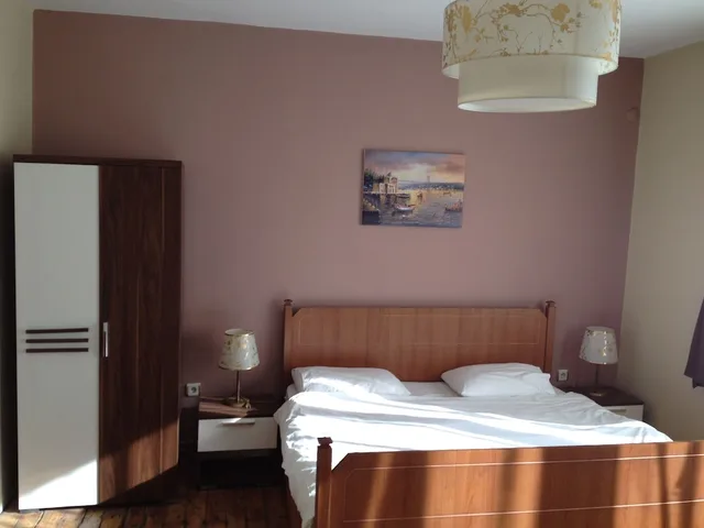 غرفة ديلوكس بسرير مزدوج، Cheers Midtown Hostel 2/7