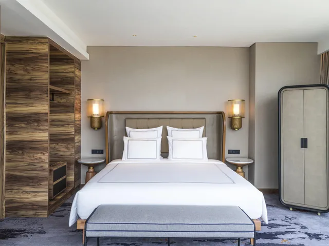 Room, King Bed, Bay View، Swissotel Jakarta PIK Avenue 3/10