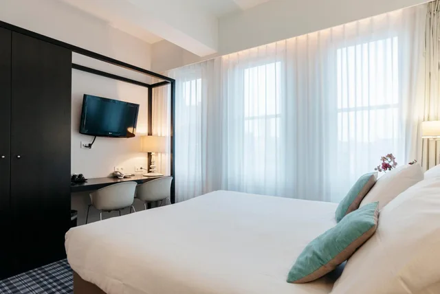Deluxe, Double or Twin Bed, Leopold Hotel Ostend 2/10