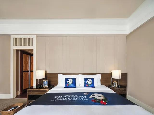 Opera, Theme, King Bed، Jin Jiang Hotel 1/3