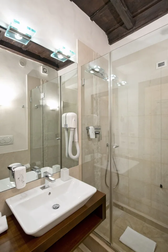 Classic, King Bed, Relais Maddalena 3/5