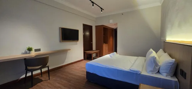 غرفة ديلوكس بسرير كوين، Kingston Hotel 28 - Gocos Hotel Klang 3/10