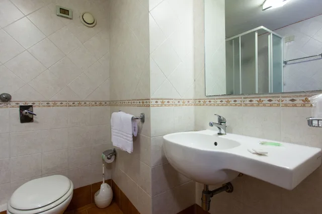 Economy, Twin Beds, Street View، Villa D'amato 2/4