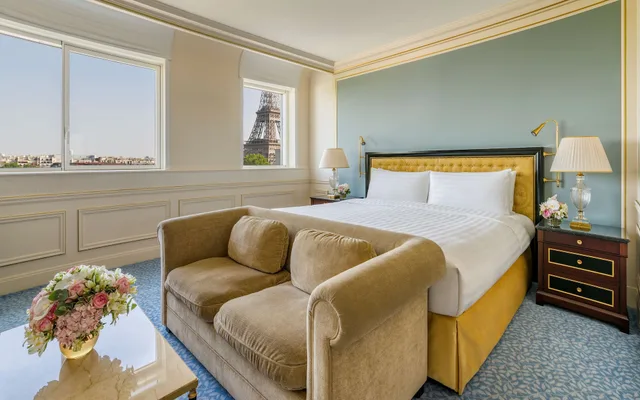 Room, King Bed, Eiffel View، Shangri-La Paris 4/8