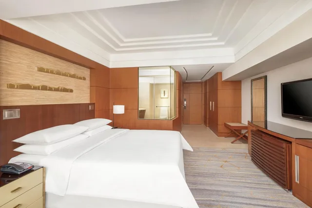 غرفة تنفيذية بسرير كينج، Sheraton Xiamen Hotel 1/2