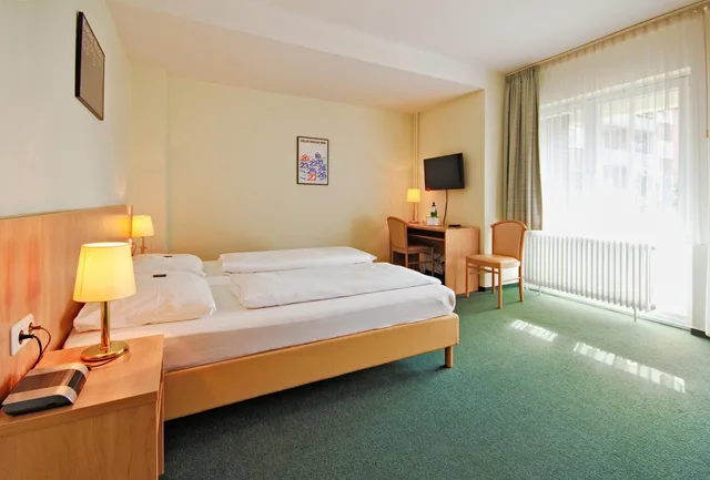 غرفة بسرير مزدوج، Hotel Wiking 2/4