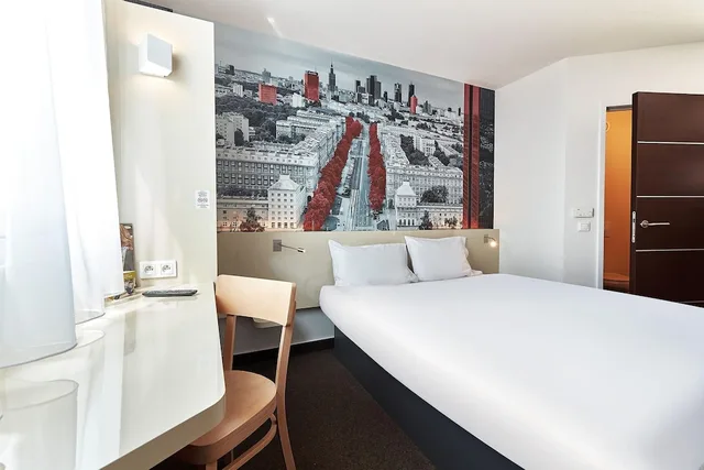 غرفة قياسية بسرير كوين، B&B Hotel Warszawa-Okecie 7/10