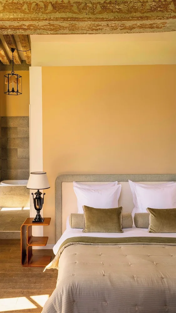 Junior Suite, Double Bed, Sofa, Chateau Golf & Spa D'augerville 5/7