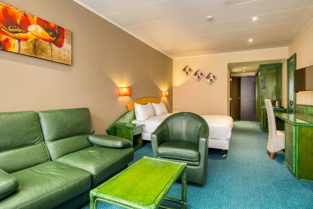 غرفة قياسية رباعية، B&B HOTEL Mons Centre 5/7