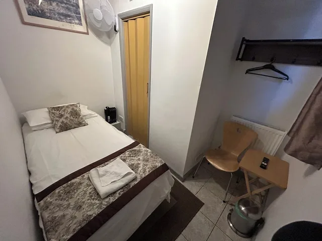غرفة اقتصادية مفردة بسرير فردي، Hotel Earls Court 1/3