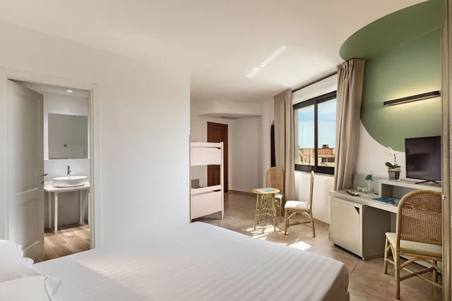 غرفة قياسية بإطلالة على البحر، Rina Hotel 5/10
