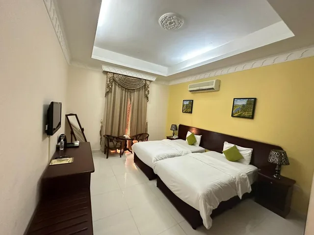غرفة قياسية بسريرين منفصلين، Royal Garden Hotel 3/3