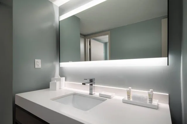 غرفة بسرير كينج، Torrance Marriott Redondo Beach 5/10