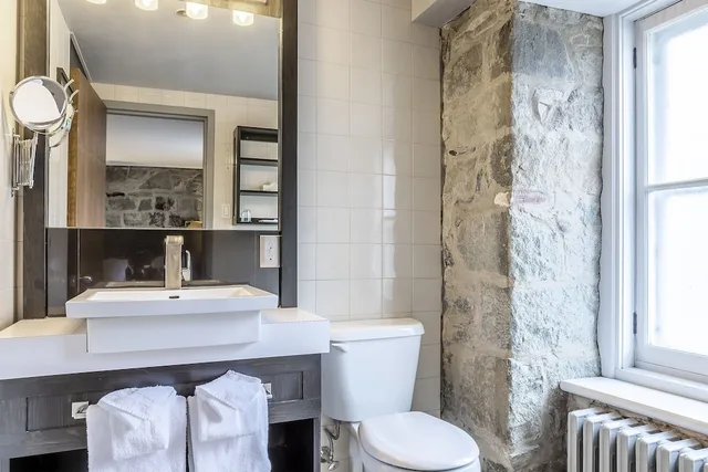غرفة سوبيريور بسريرين مزدوجين، Hotel Louisbourg 4/4