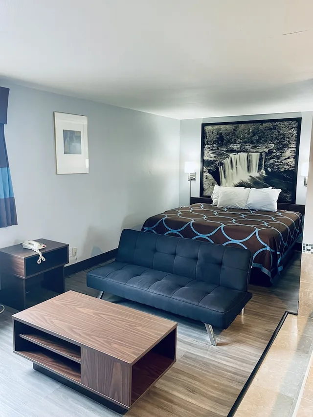 جناح استوديو بسرير كينج، Super 8 by Wyndham Corbin/London KY 1/8
