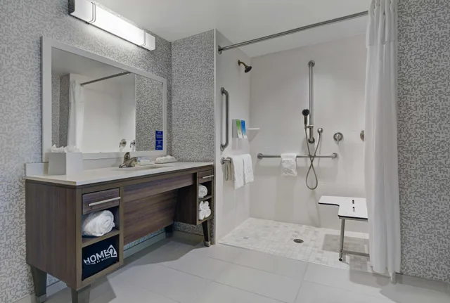 استوديو لذوي الإعاقة، Home2 Suites by Hilton Largo 2/4