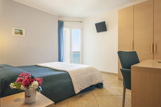 2 Bedrooms, Apartment, 2 Queen Beds, Sofa, Residence Villa Lo Scoglietto 3/6