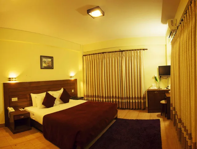 غرفة ديلوكس بإطلالة على الجبل، Hotel Tara 1/1