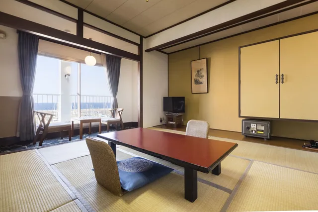 Japanese, Casual, 3 Futon Beds, Ocean View، Hotel New Tsuruta 4/7