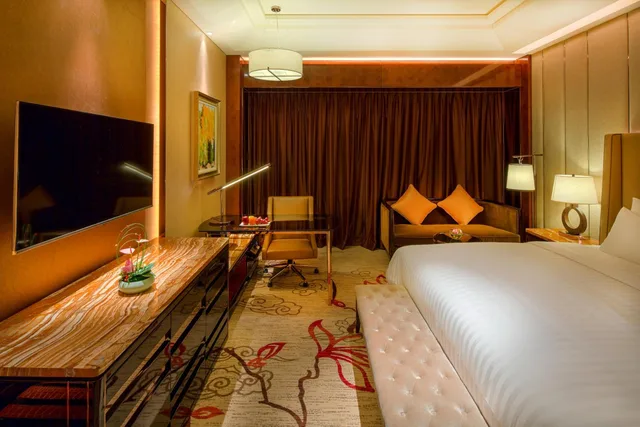 Deluxe, Queen Bed, SANDING NEW CENTURY GRAND HOTEL YIWU 4/7