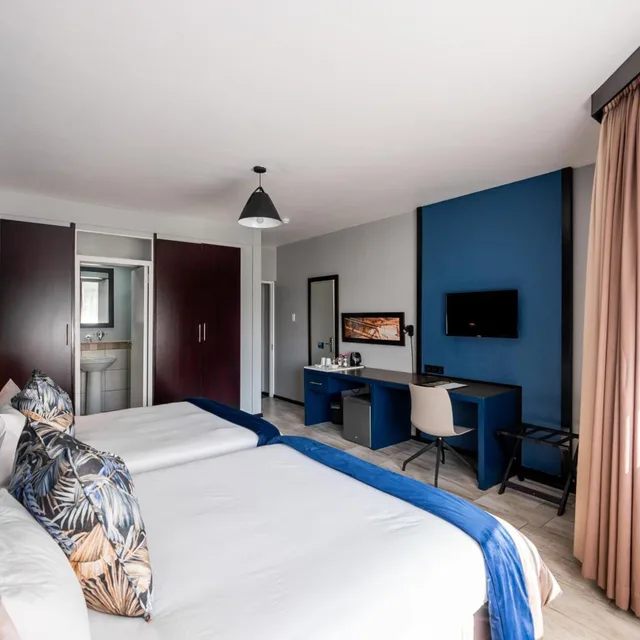 غرفة بسرير مزدوج أو سريرين منفصلين، Indaba Lodge Hotel Richards Bay 1/7