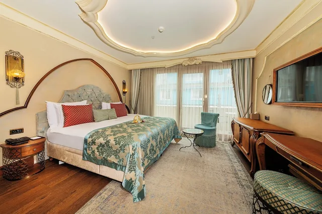 غرفة فاخرة بسرير كينج بشرفة، Romance Istanbul Hotel 3/10
