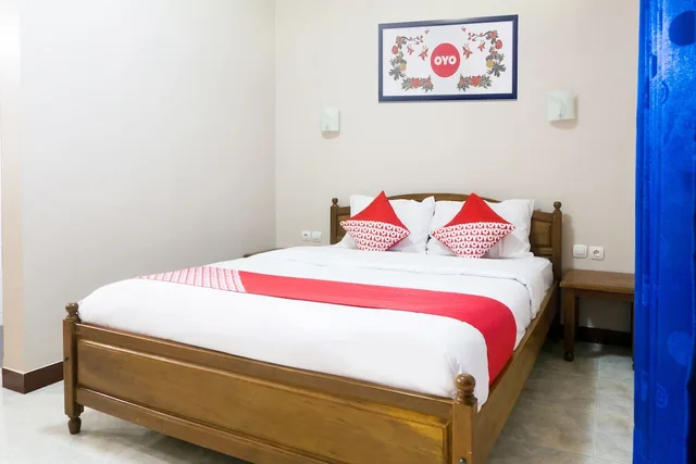 Standard, Double Bed, OYO 942 Srikandi Hotel 4/6