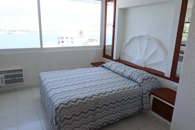 غرفة بسرير مزدوج بإطلالة على البحر، Hotel Aristos Acapulco 3/10