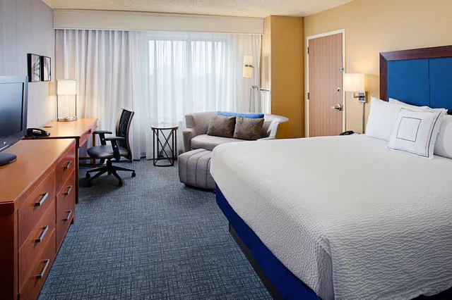 غرفة بسرير كينج، Courtyard by Marriott Atlantic City Beach Block 2/8