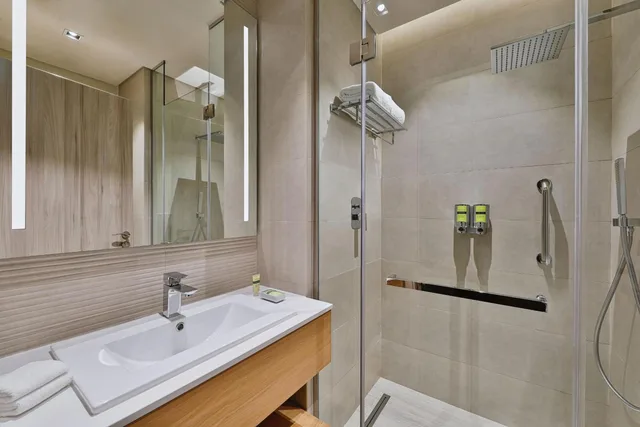 1 Bedroom, Apartment, King Bed, Creek View, Sofa، Element Al Jaddaf, Dubai 5/8