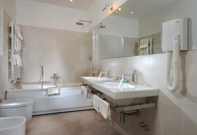 جناح جونيور بسرير كوين وسريرين منفصلين، Palazzo Vitturi Hotel 4/5