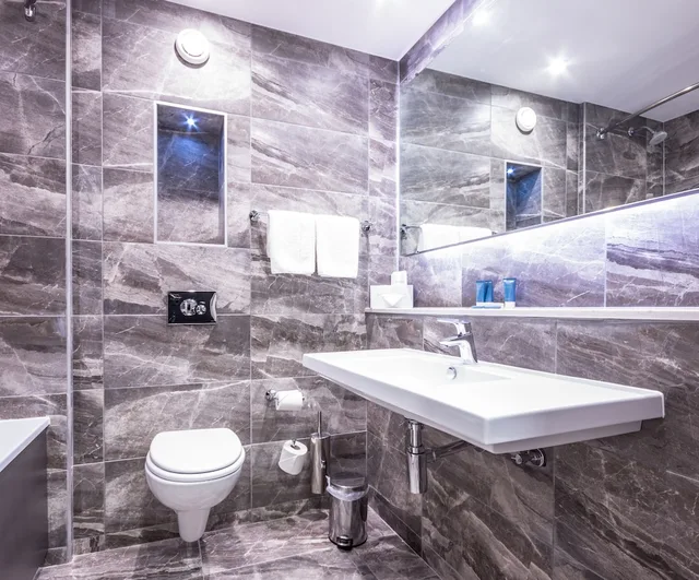 غرفة ثلاثية بسرير مزدوج وسرير فردي، Talbot Hotel Stillorgan 5/7