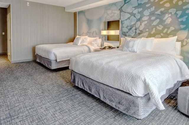 غرفة بسريرين كوين لذوي الإعاقة، COURTYARD WESTBURY LONG ISLAND 2/5