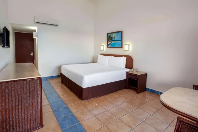 غرفة بسرير كينج، Cozumel Hotel & Resort 2/4