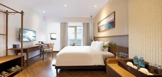 غرفة سوبيريور بسرير كينج، Iconic Long Hai Hotel 4/4