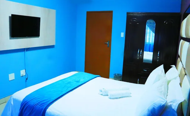 غرفة قياسية بسرير كوين، Angel Guest House 1/3