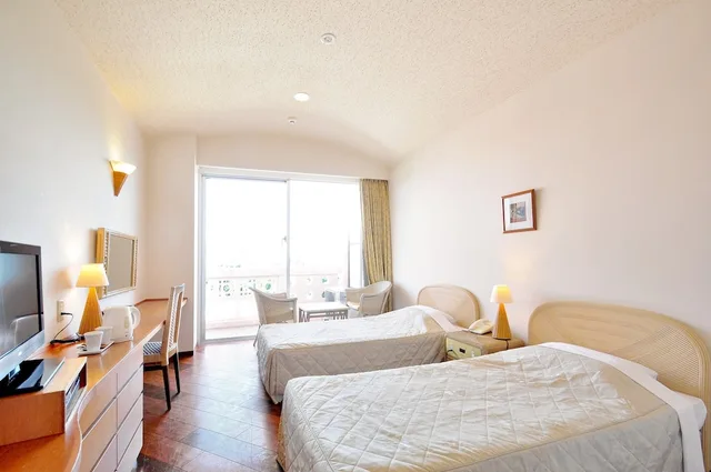 Room, Twin Beds, Marine Lodge Marea 1/3