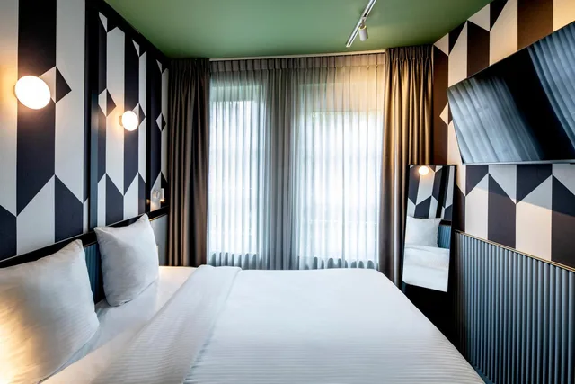 غرفة بسرير مزدوج، Tourist Inn 1/1