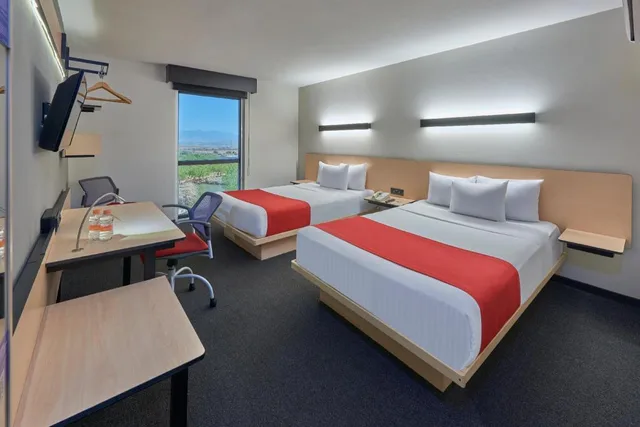 جناح بسريرين مزدوجين بغرفة نوم واحدة مع أريكة، City Express by Marriott Cananea 3/5