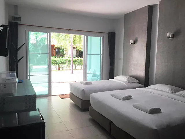 غرفة قياسية ثلاثية بسرير مزدوج وسرير فردي، Ban Krut Resort 1/2