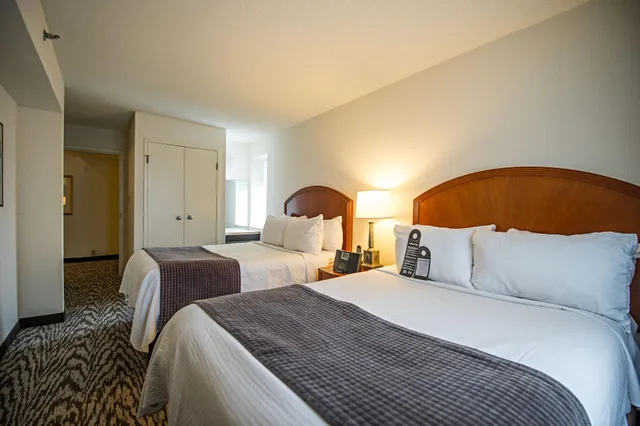 جناح عائلي بسرير مزدوج بغرفة نوم واحدة، CAMBRIDGE SUITES HALIFAX HOTEL 1/7