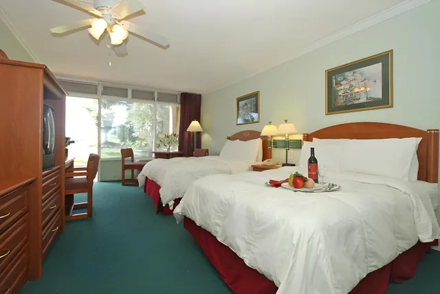 غرفة رباعية بسرير مزدوج، Grand Palms Resort 1/1