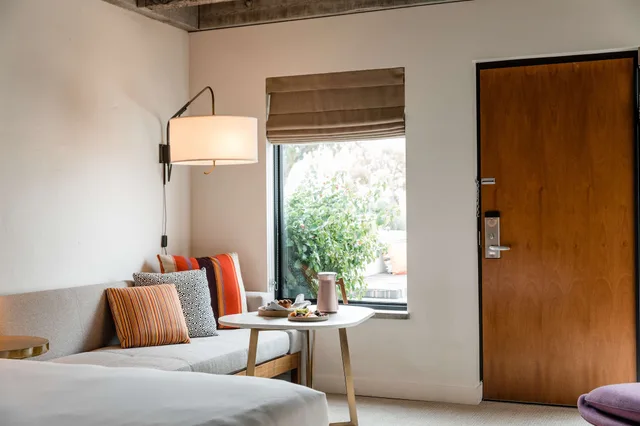 Saarinen, Studio, Suite, King Bed، Andaz Scottsdale Resort And Bungalows 9/10