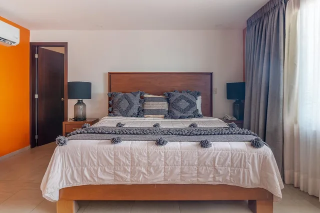 2 Bedrooms, Exclusive, Penthouse, House, 2 King Beds, Beach Front, Plunge Pool، Hotel Grand Paramar 3/10