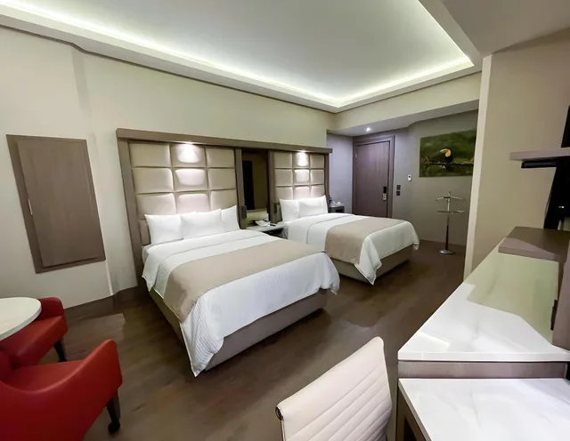 غرفة بسريرين كوين، Safi Royal Luxury Metropolitan 2/2