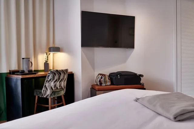 Room, Attic، COSMO HOTEL Y BAR 2/4