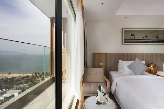 Senior, Deluxe, Twin Beds, City View, Balcony، Nagar Hotel Nha Trang 3/4