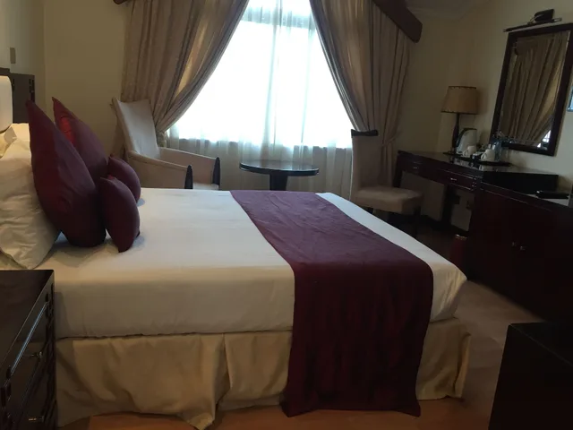 Junior Suite, Double Bed, 2 Bathrooms، Boma Inn Nairobi 2/3
