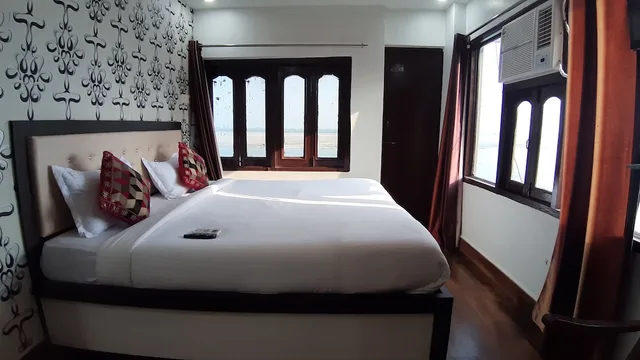 غرفة ديلوكس بسرير كينج بإطلالة على النهر، Sita Guest House 8/8