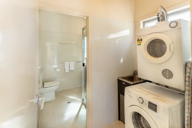Coastal, Family, Villa, 1 Queen and 2 Bunk Beds، Ingenia Holidays Byron Bay 3/3